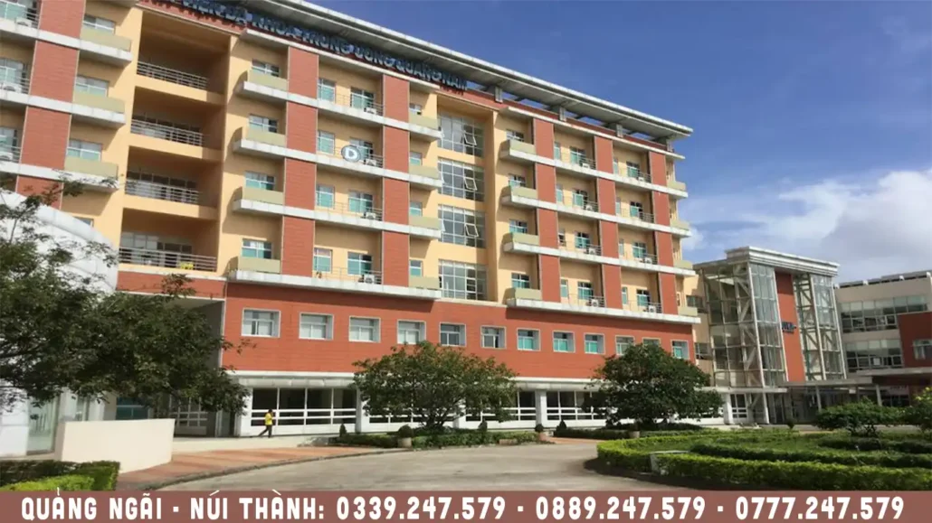 bệnh viện đa khoa quảng nam nằm ngay sát quốc lộ 1