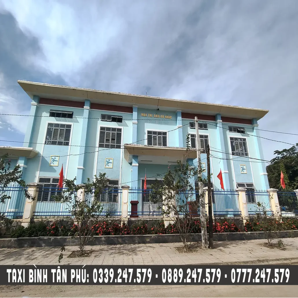nhà thi đấu đa năng xã bình tân phú bình sơn, xe Bình Tân Phú giá rẻ gọi ngay 0889.247.579