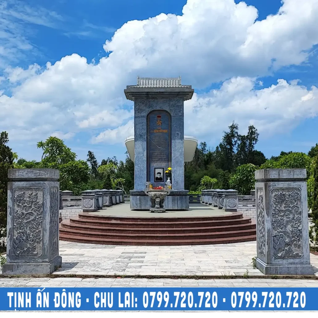 mộ cụ huỳnh thúc kháng ở chùa thiên ấn